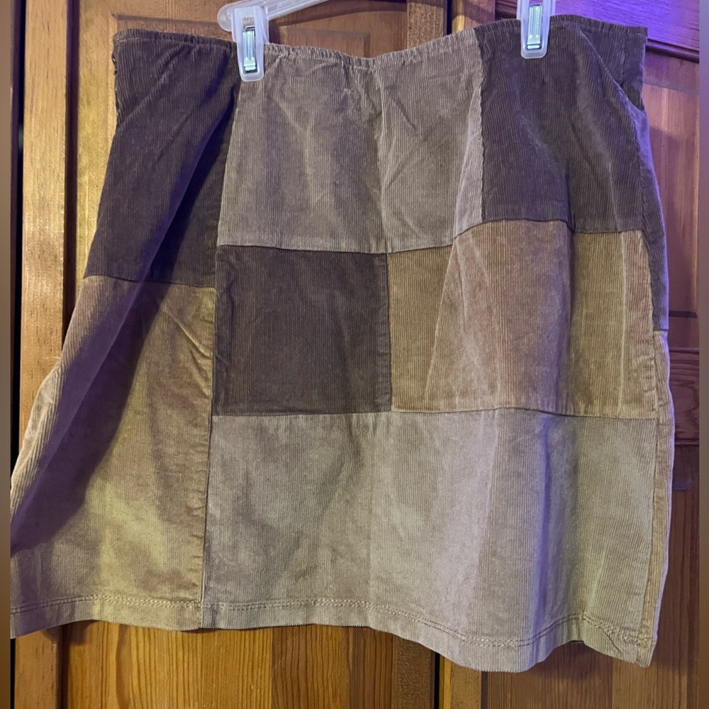 hollister brown checkered velvet skirt, size women’s medium